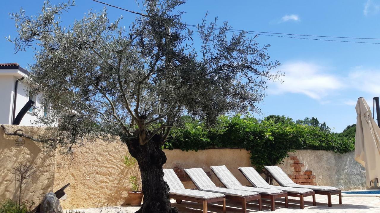 Holiday Home Olea Malinska Dış mekan fotoğraf